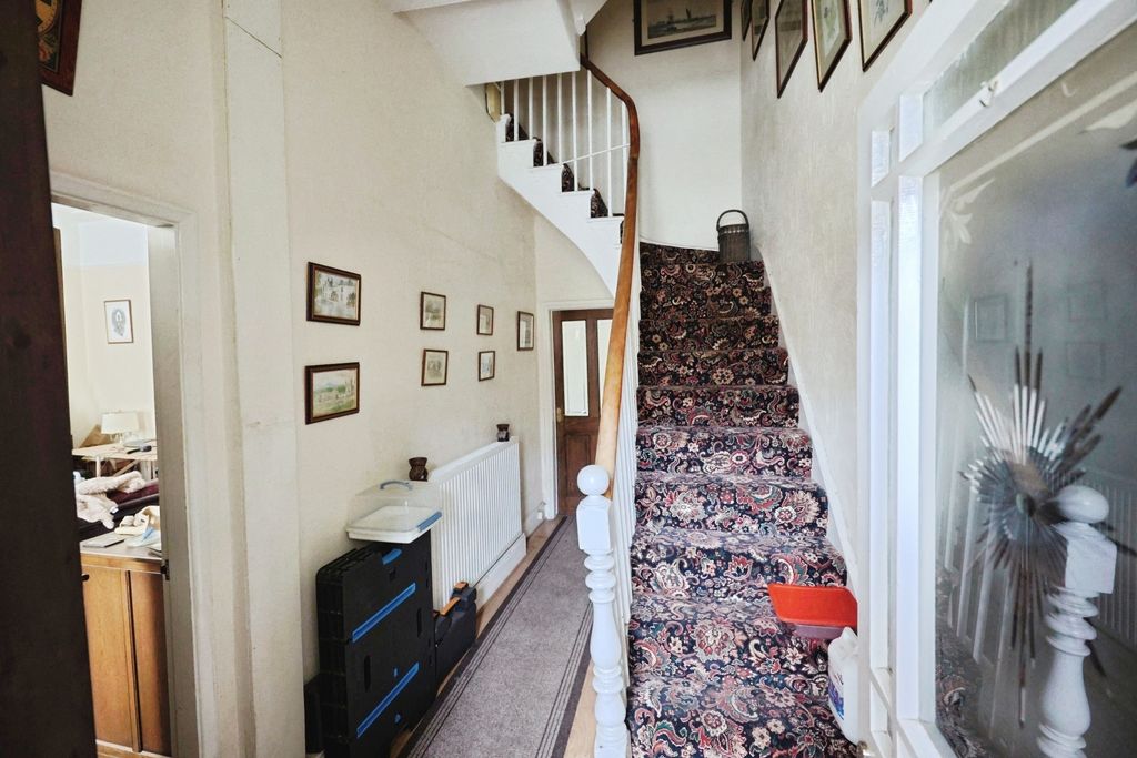 Property photo 2 of 22 Pbox-Img.Jpg