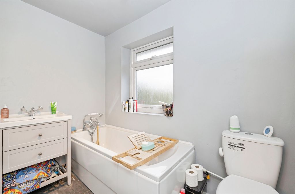 Property photo 3 of 24