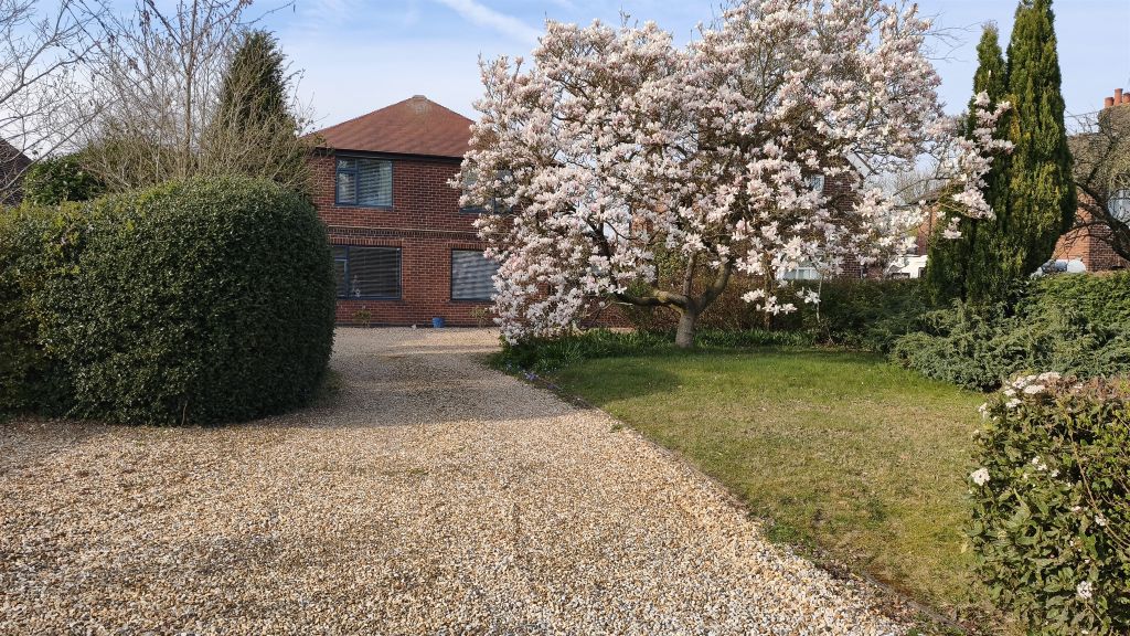 Property photo 1 of 21