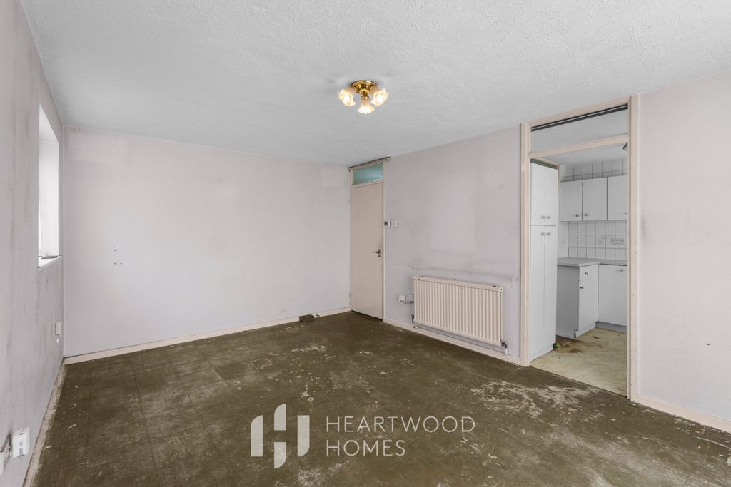 Property photo 3 of 13