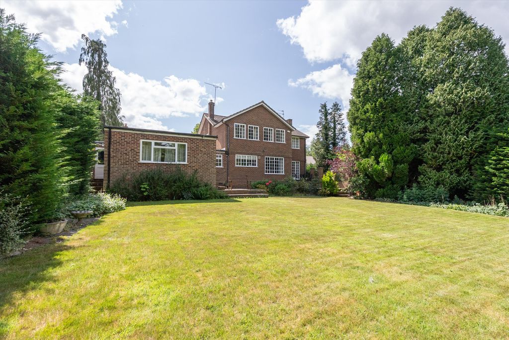 Property photo 2 of 17 Image
