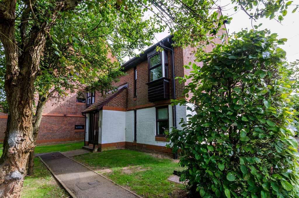 Property photo 1 of 7