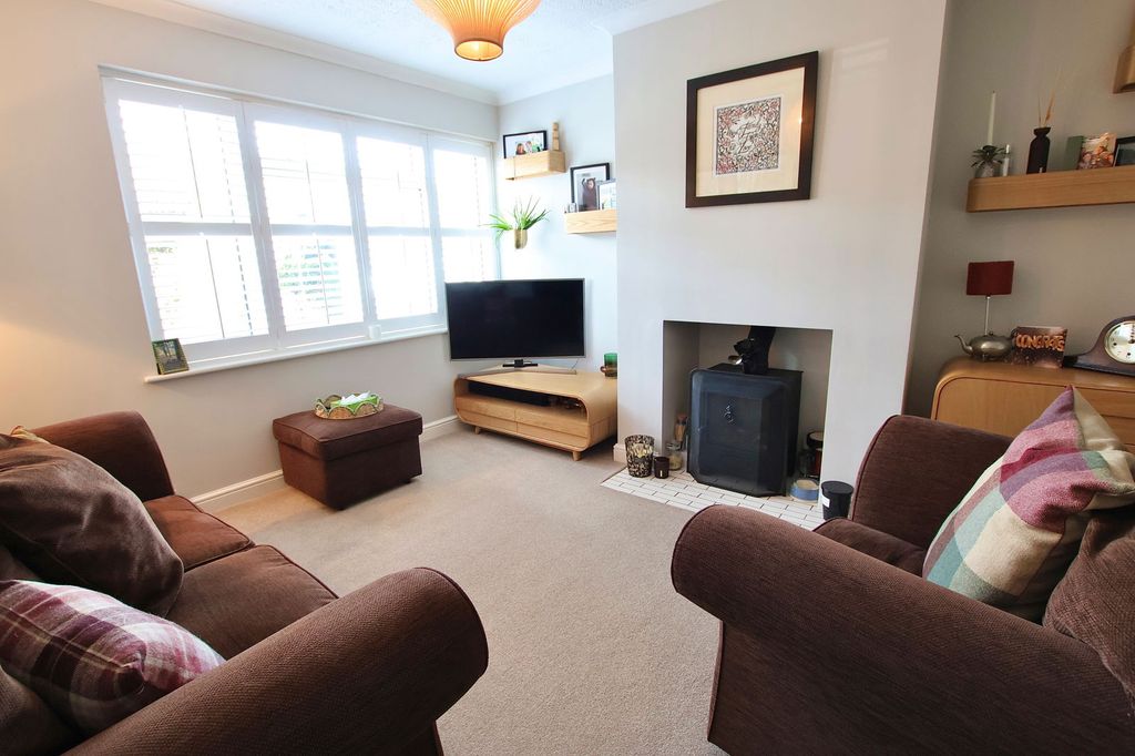 Property photo 2 of 23