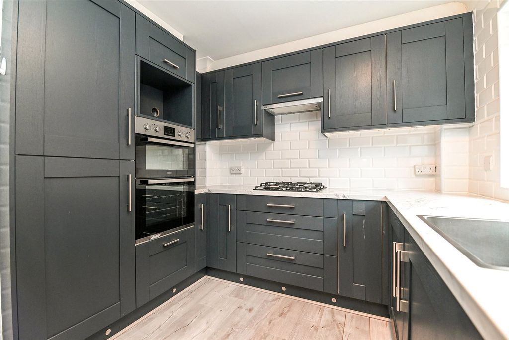 Property photo 3 of 15 Picture No. 04