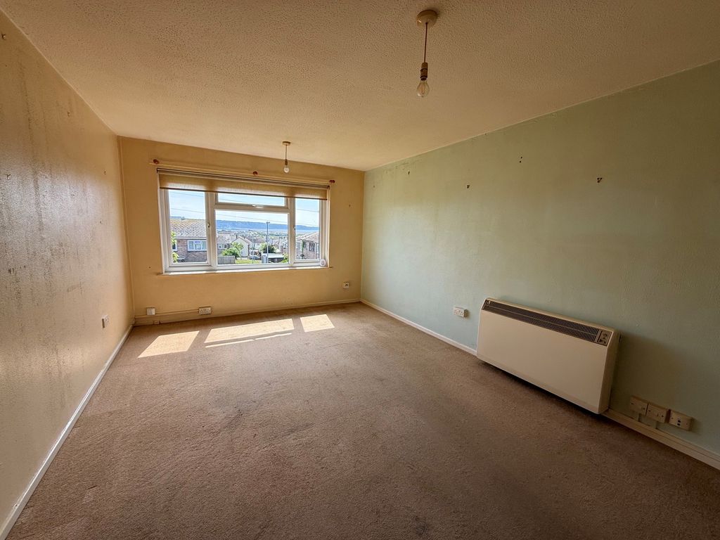 Property photo 3 of 31