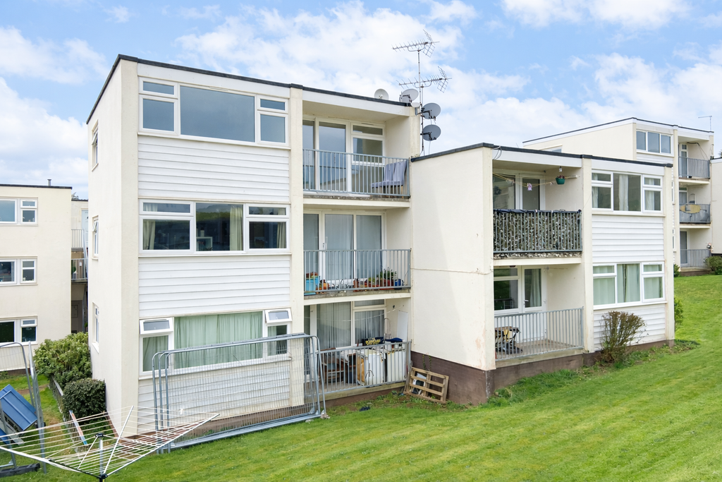 Property photo 1 of 11 Photo 2