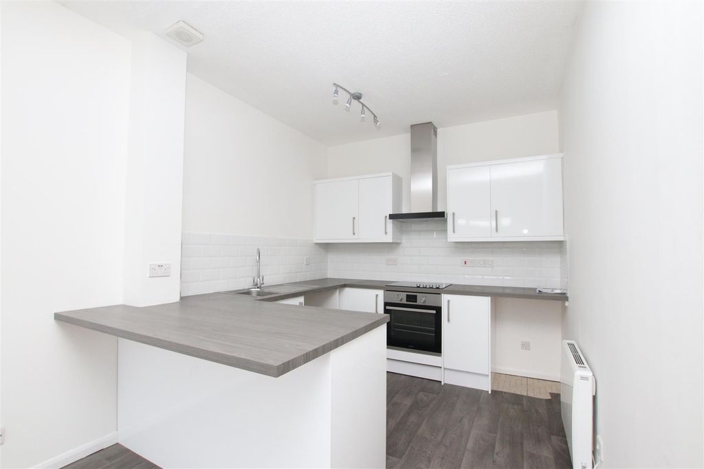 Property photo 3 of 12 Kitchen.Jpg