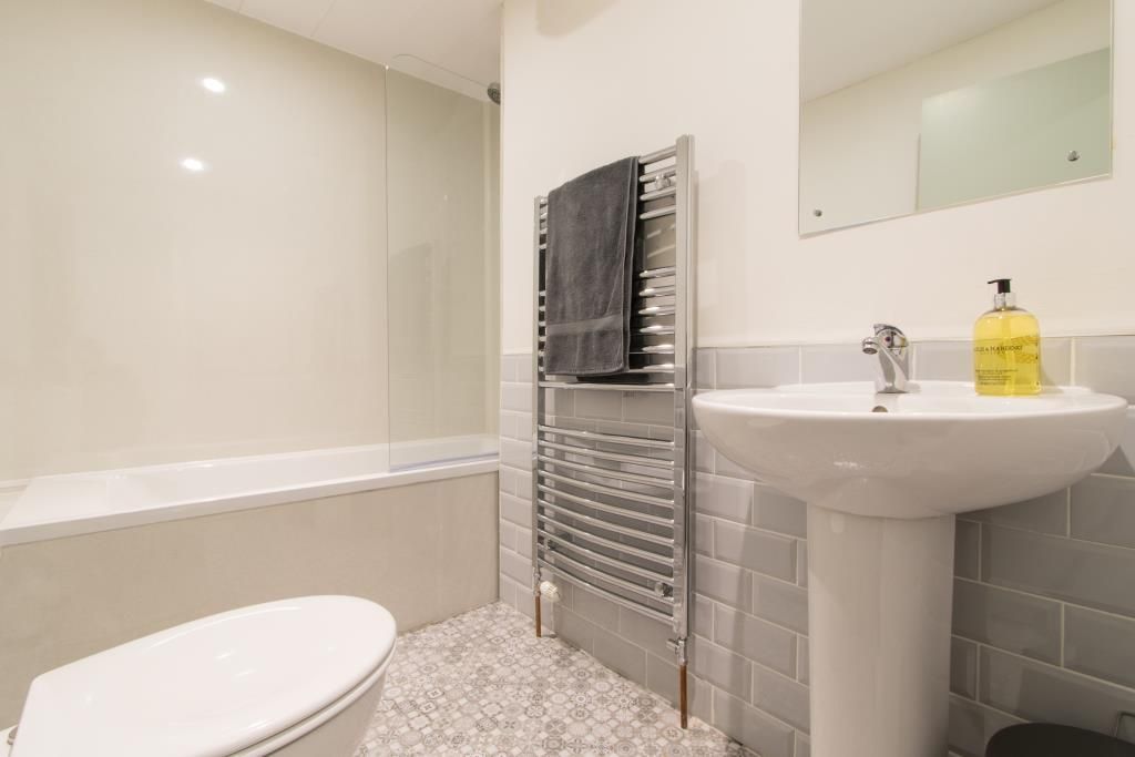 Property photo 3 of 14 Photo 2