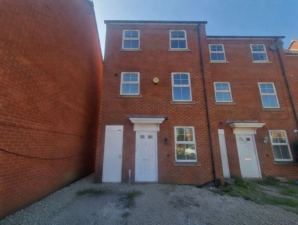 Property photo 1 of 20