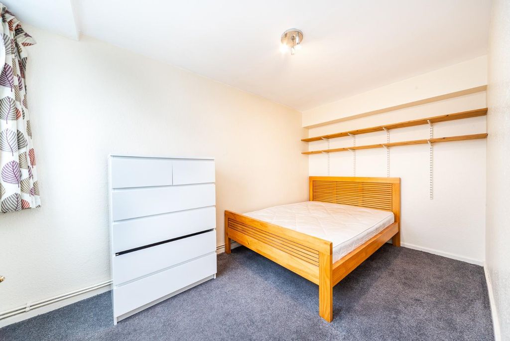 Property photo 3 of 13 Bedroom