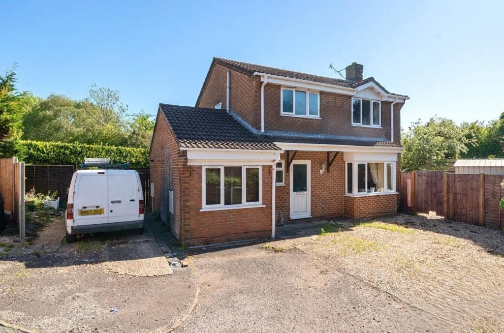 Property photo 1 of 13