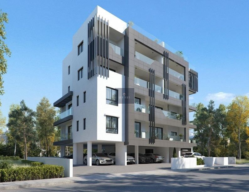 Property photo 2 of 8