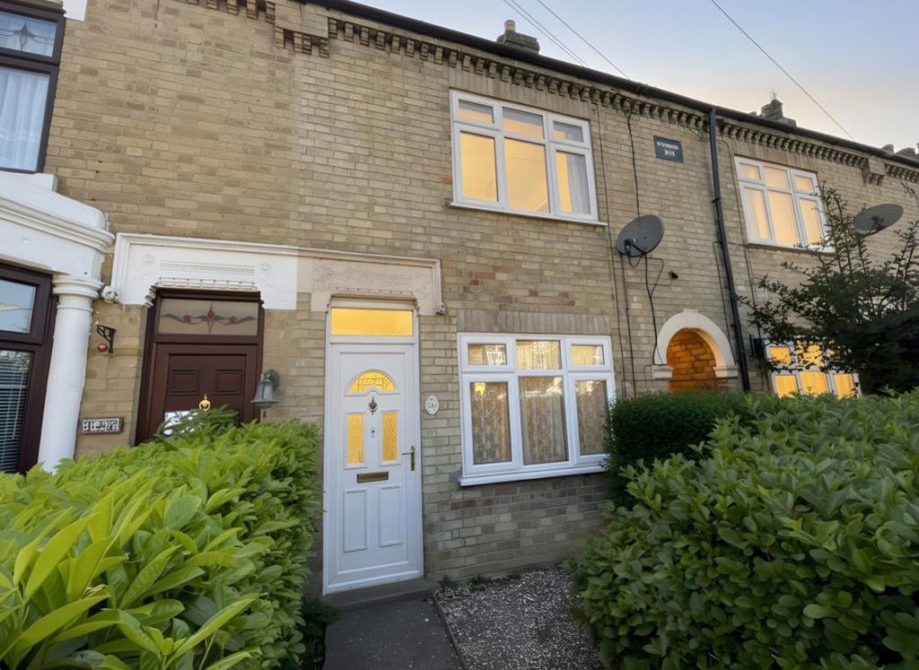 Property photo 1 of 28