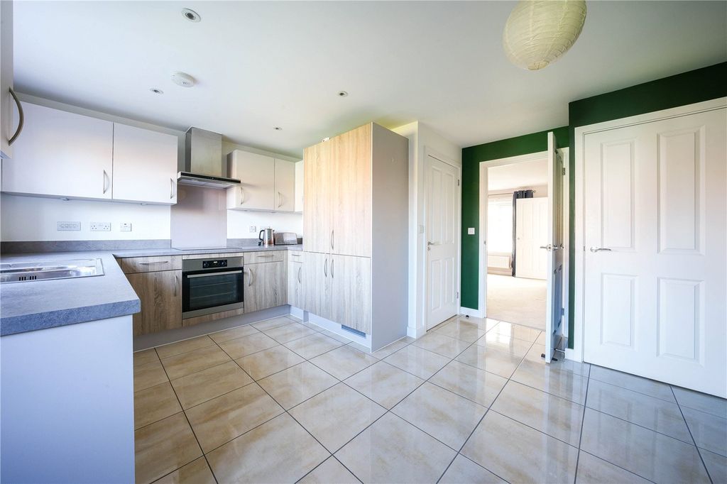 Property photo 3 of 13 Picture No. 17