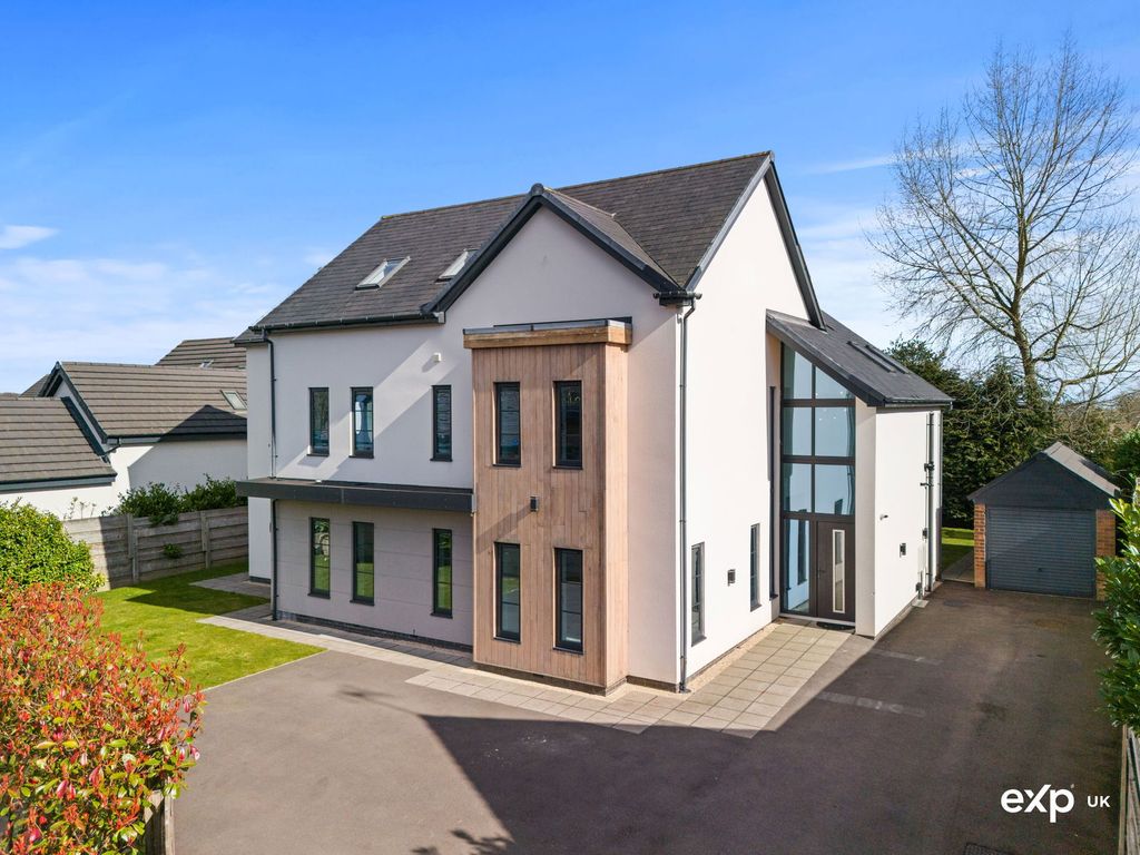 Property photo 1 of 43