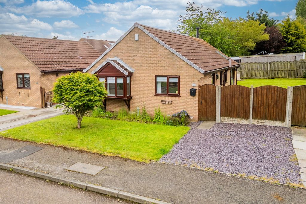 Property photo 1 of 24