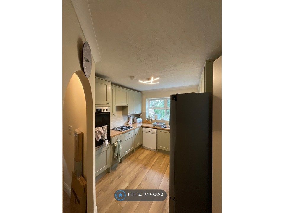 Property photo 2 of 16 Kitchen