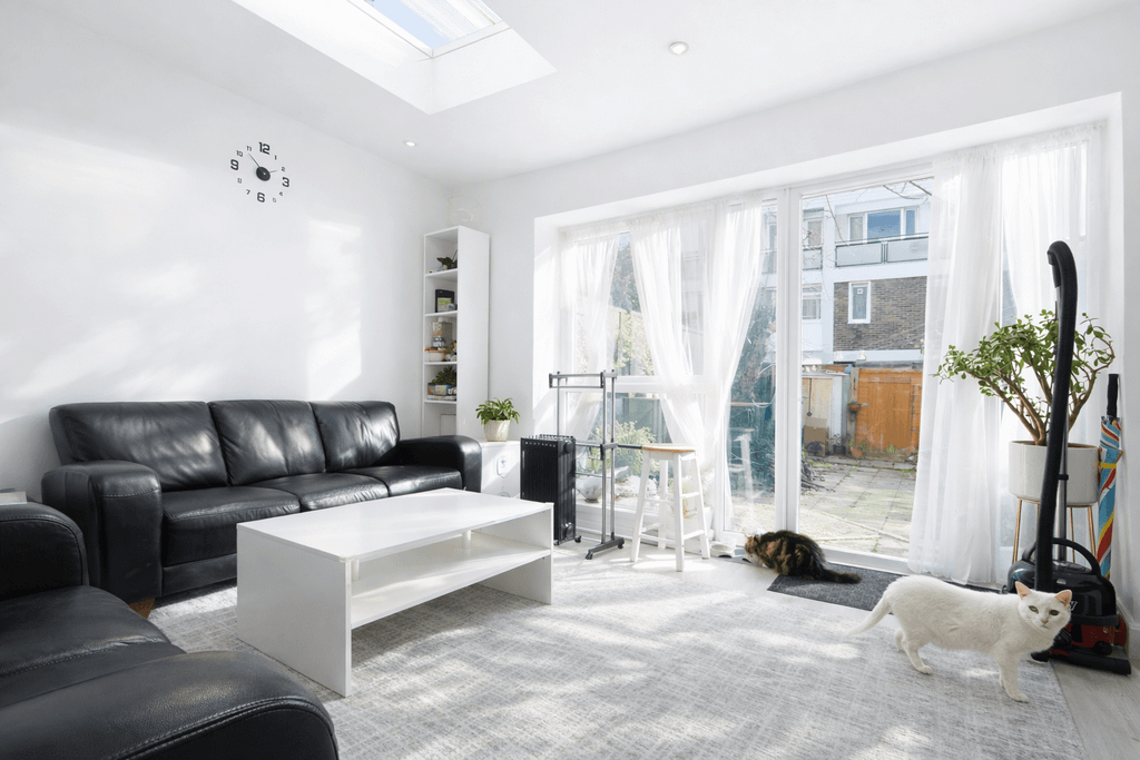 Property photo 1 of 9 4 Bedroom And 2 Reception For Sale Ground Floor With Garden