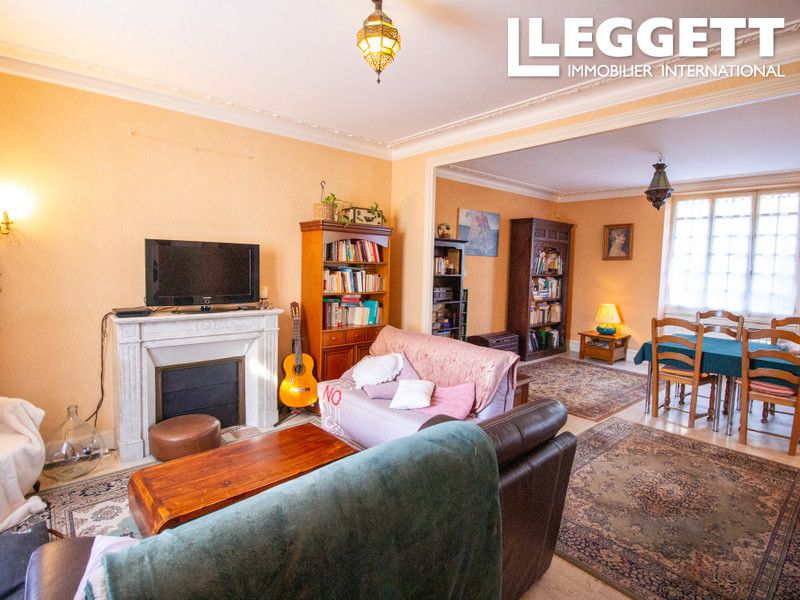 Property photo 2 of 10