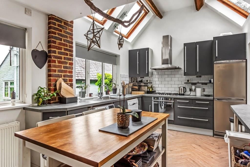 Property photo 2 of 11 7-Townfield-Road-4