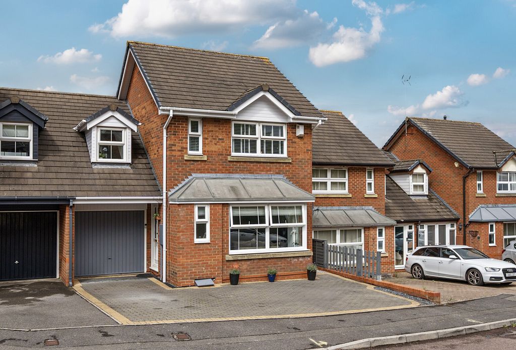 Property photo 1 of 23 1329579-18-6888E3...