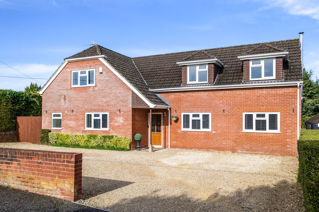 Property photo 1 of 18