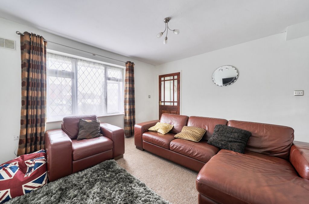 Property photo 3 of 13 3
