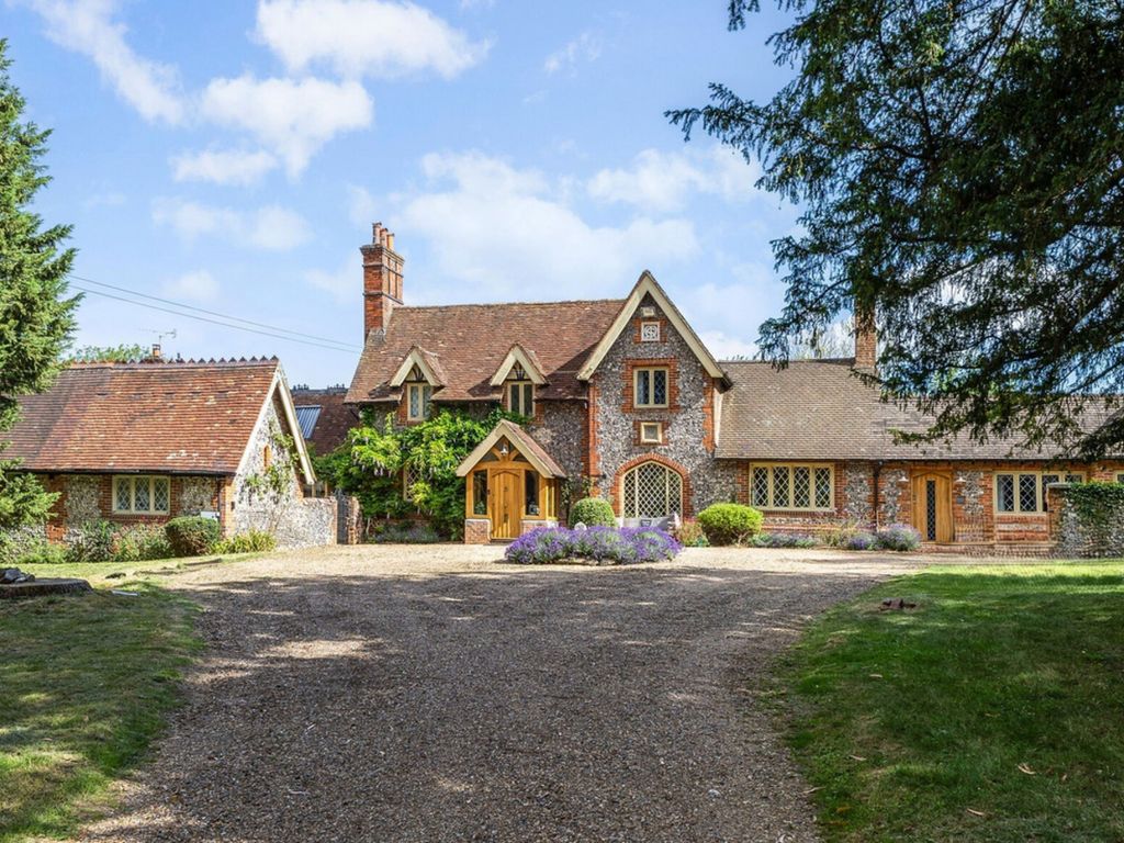 Property photo 1 of 18