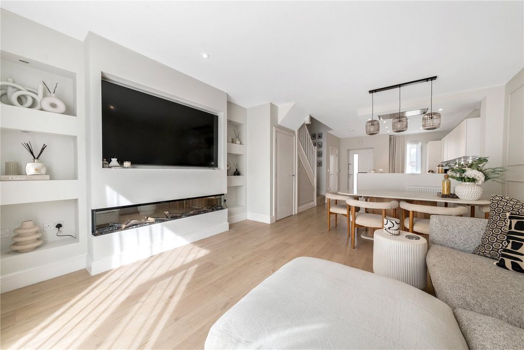 Property photo 2 of 14 Reception Room