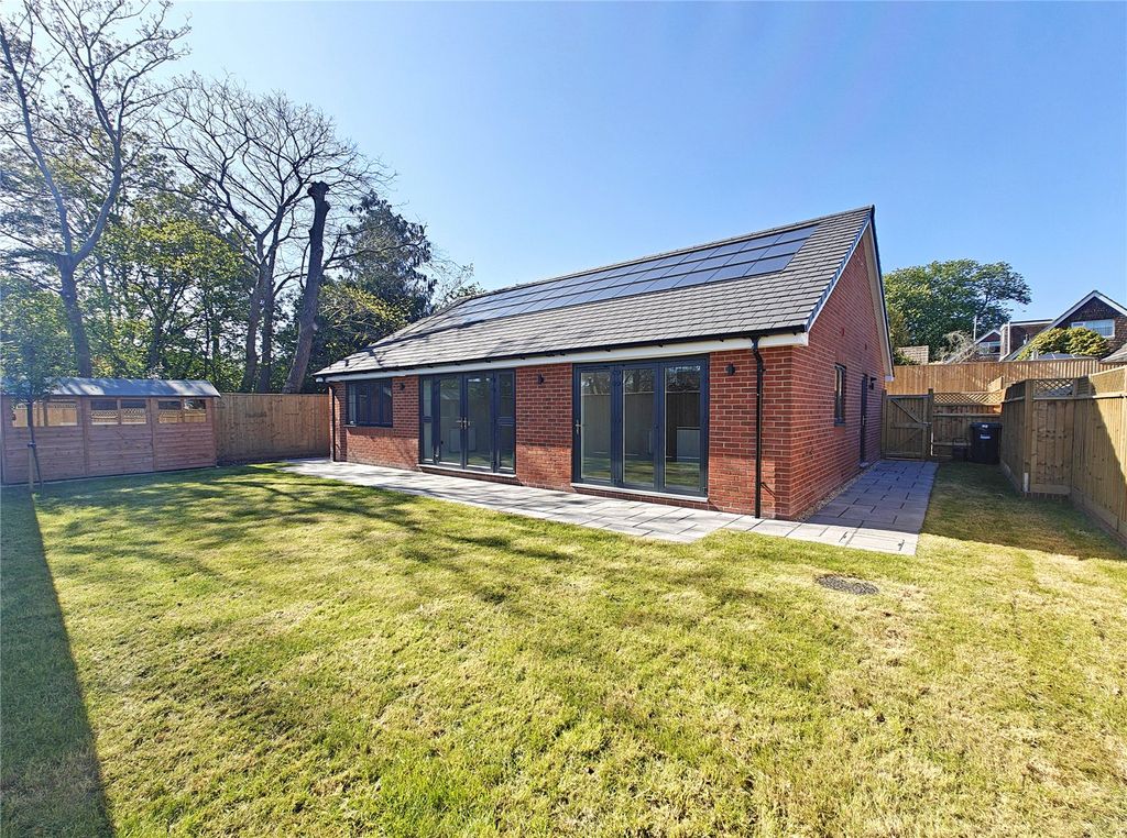 Property photo 2 of 21 Picture No. 42