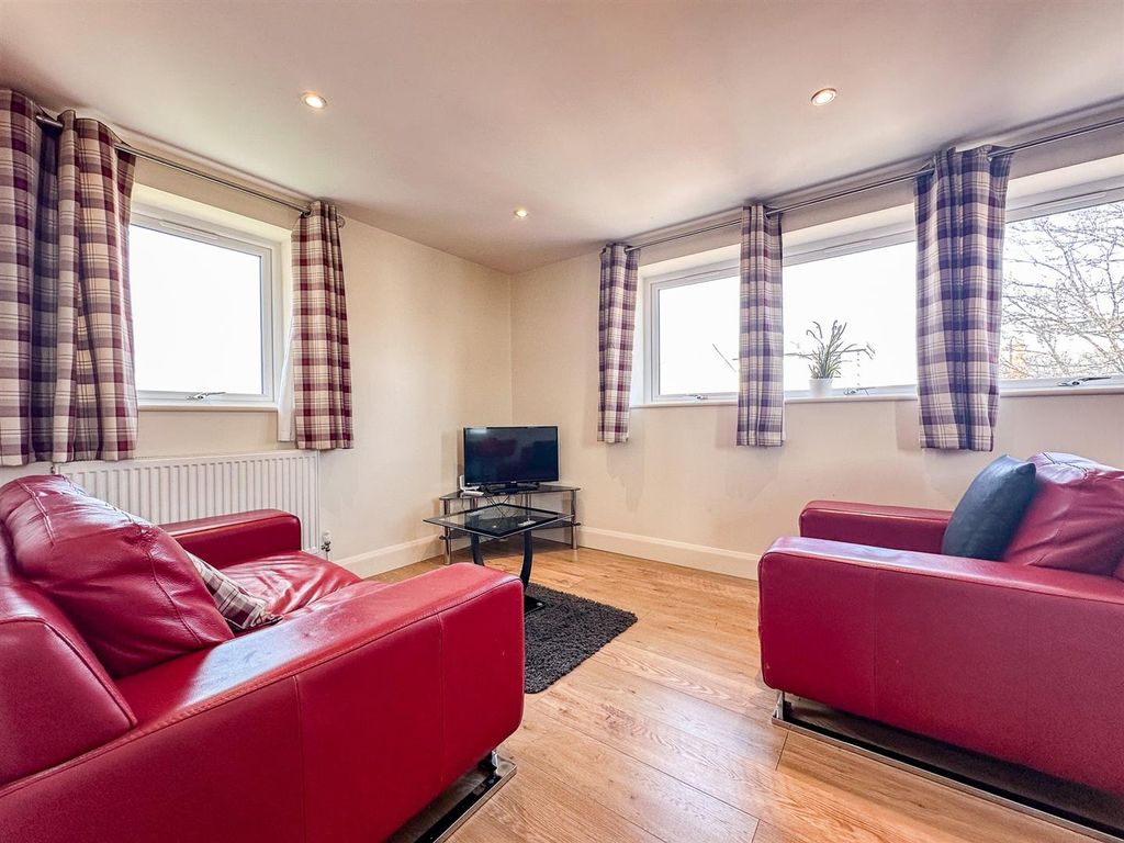 Property photo 3 of 5 Sitting Room