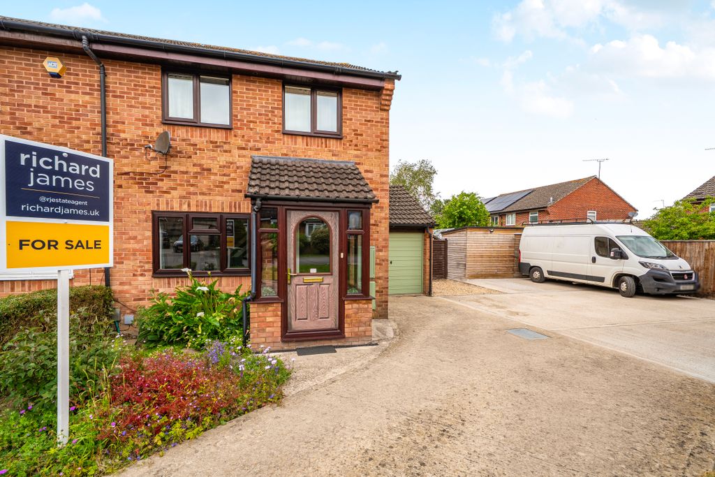 Property photo 1 of 14 1479394136A31899E43244