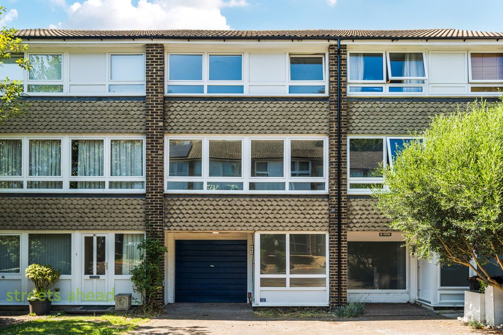 Property photo 1 of 18 972277F5-d752-492...