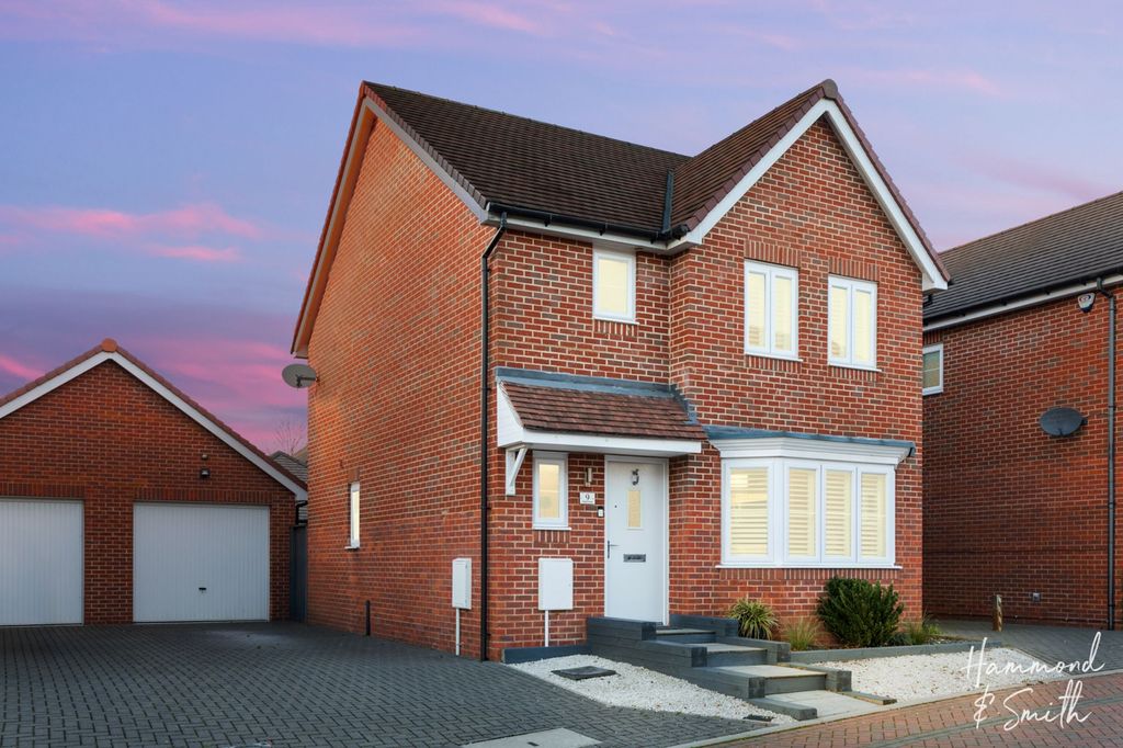 Property photo 1 of 21