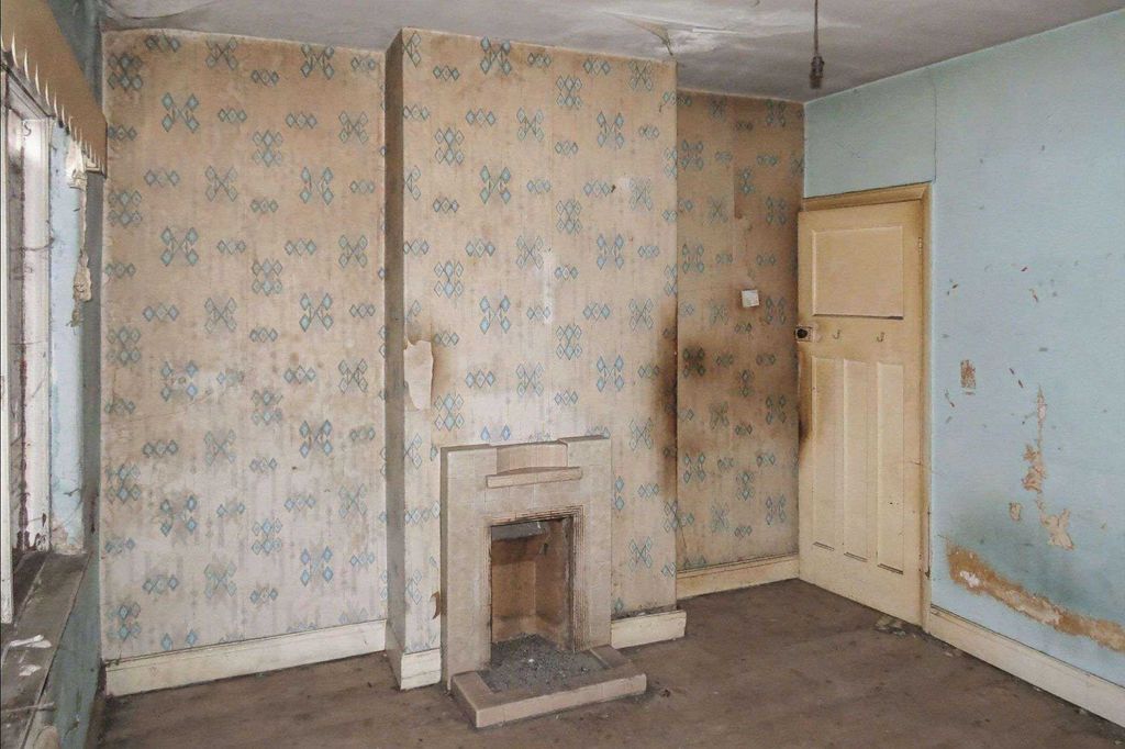 Property photo 2 of 19 18 Lord Street, Wigan Wn1 2Bn