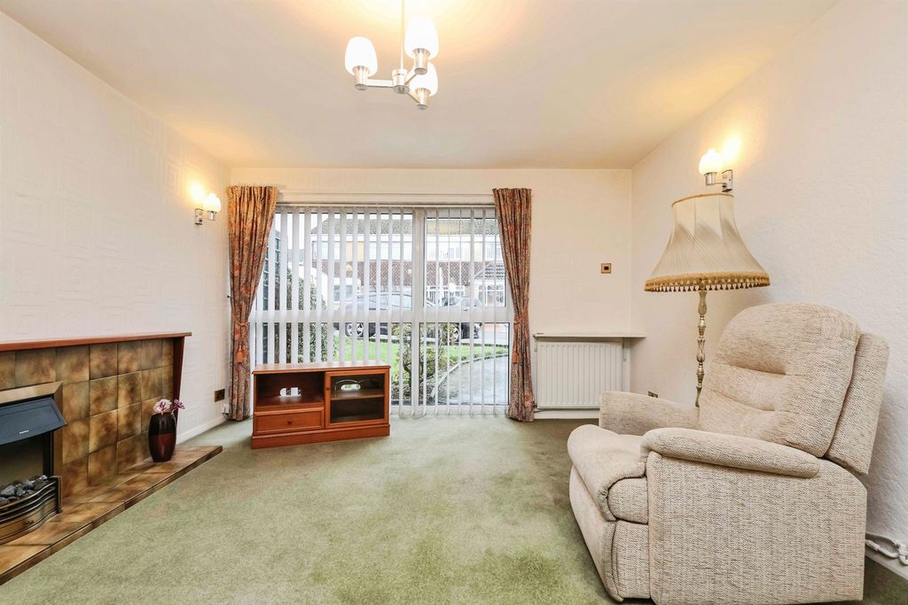 Property photo 2 of 19