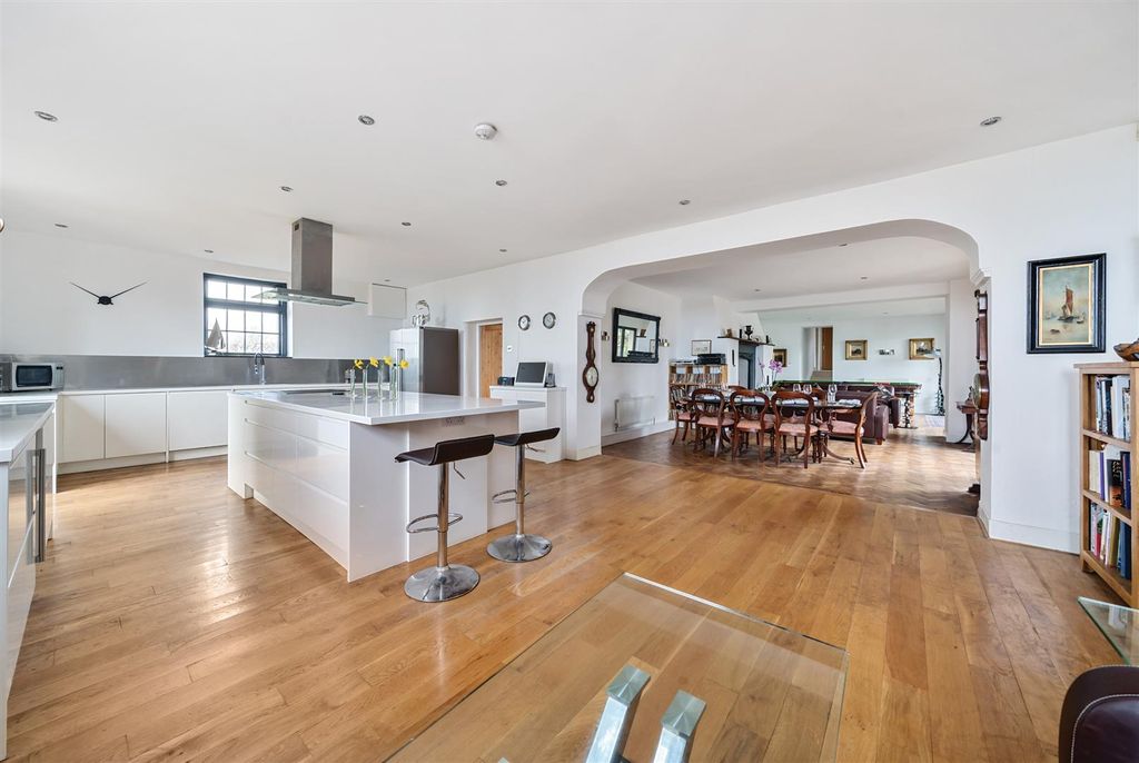 Property photo 3 of 40 Kitchen/Sitting/Dining Room