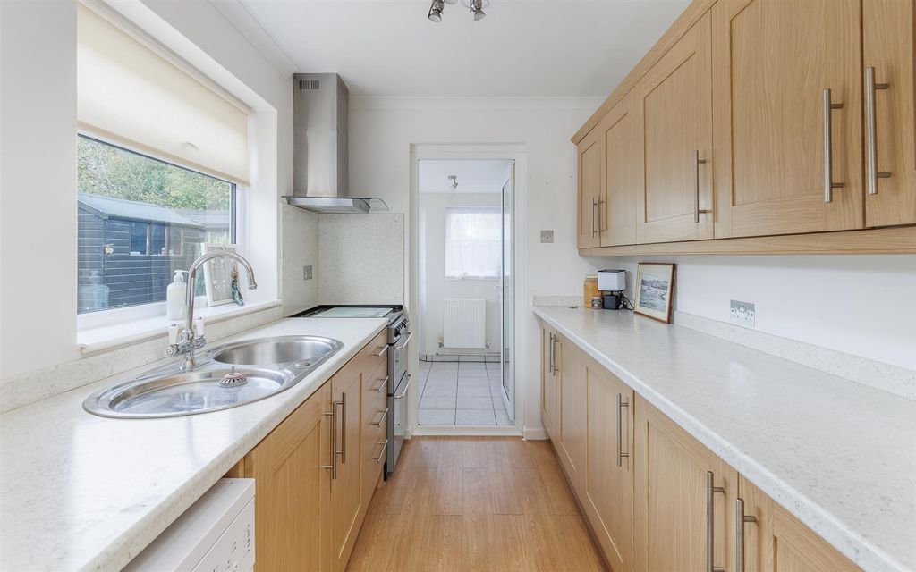 Property photo 2 of 24