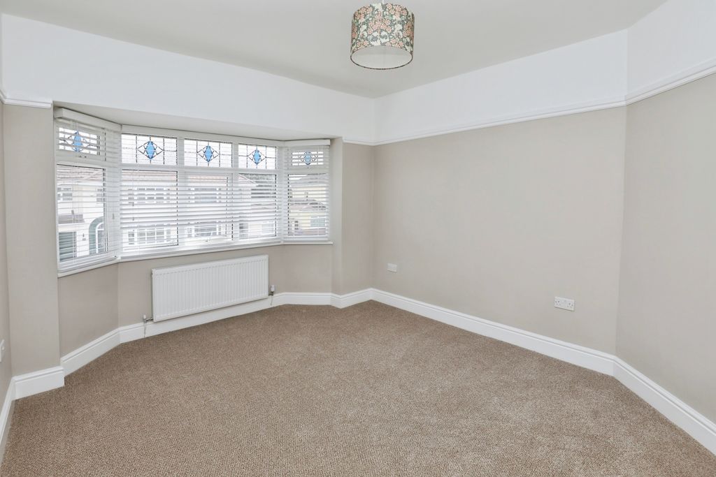 Property photo 3 of 19 130A0218