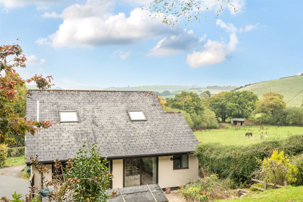 Property photo 3 of 35 3 - Picture No. 30