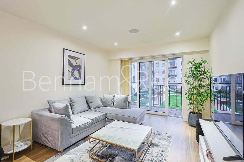 Property photo 3 of 8