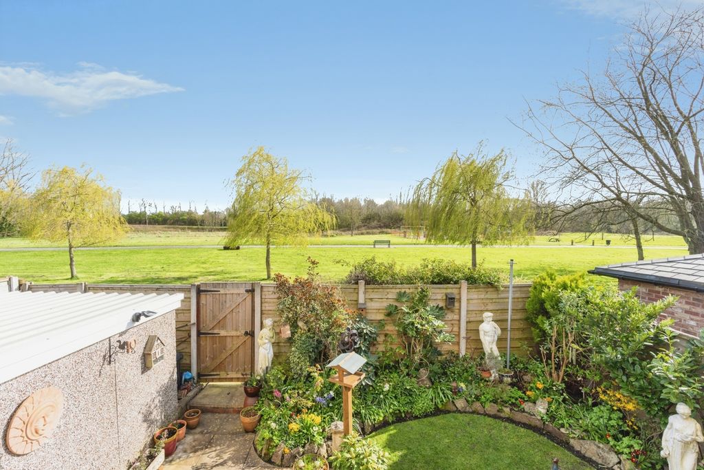 Property photo 3 of 17 Rear View