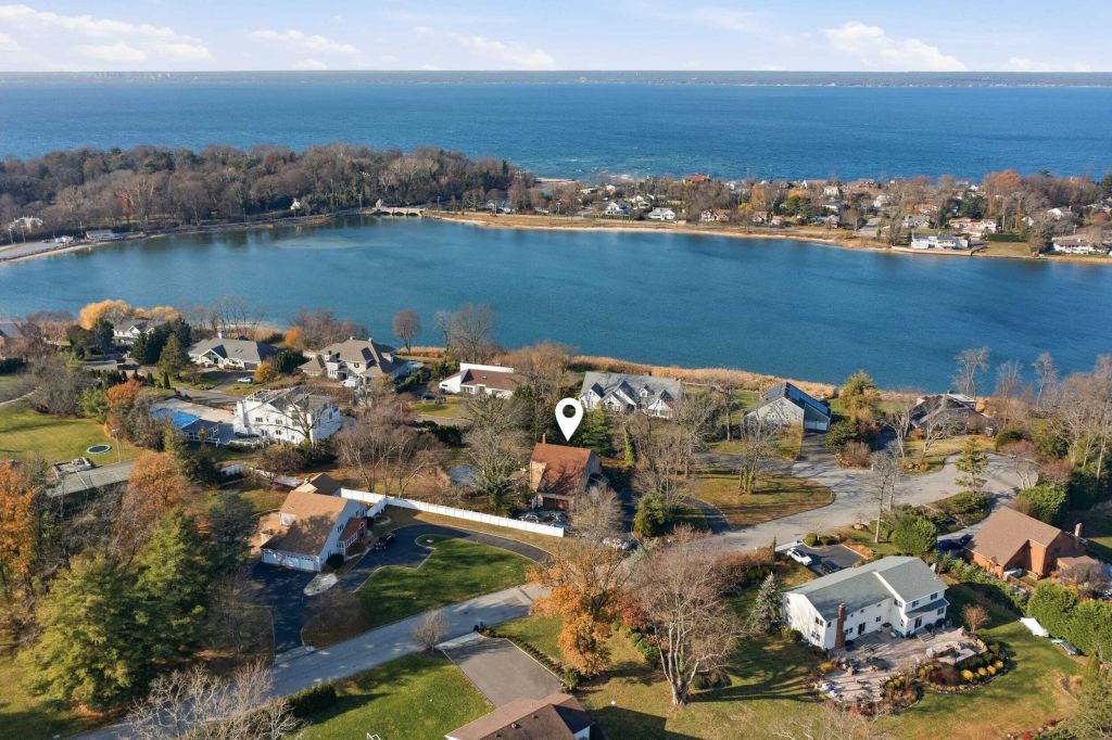 Property photo 1 of 22