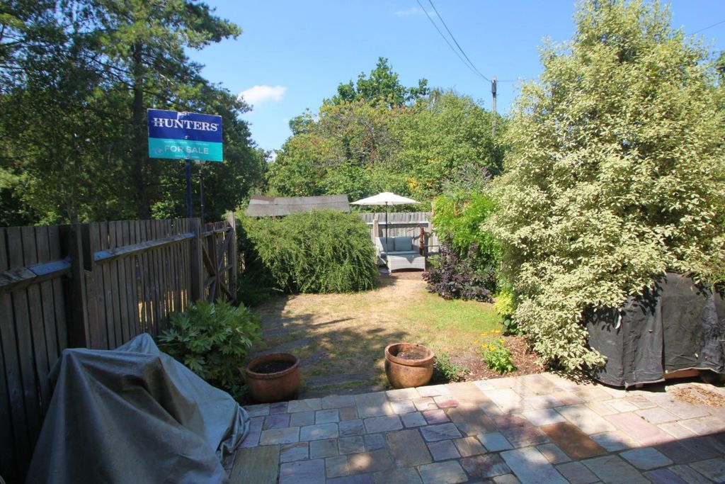 Property photo 2 of 18 Garden 1 N.Jpg