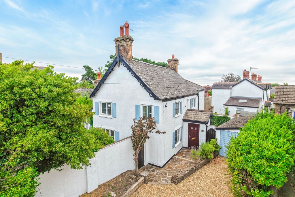 Property photo 1 of 33