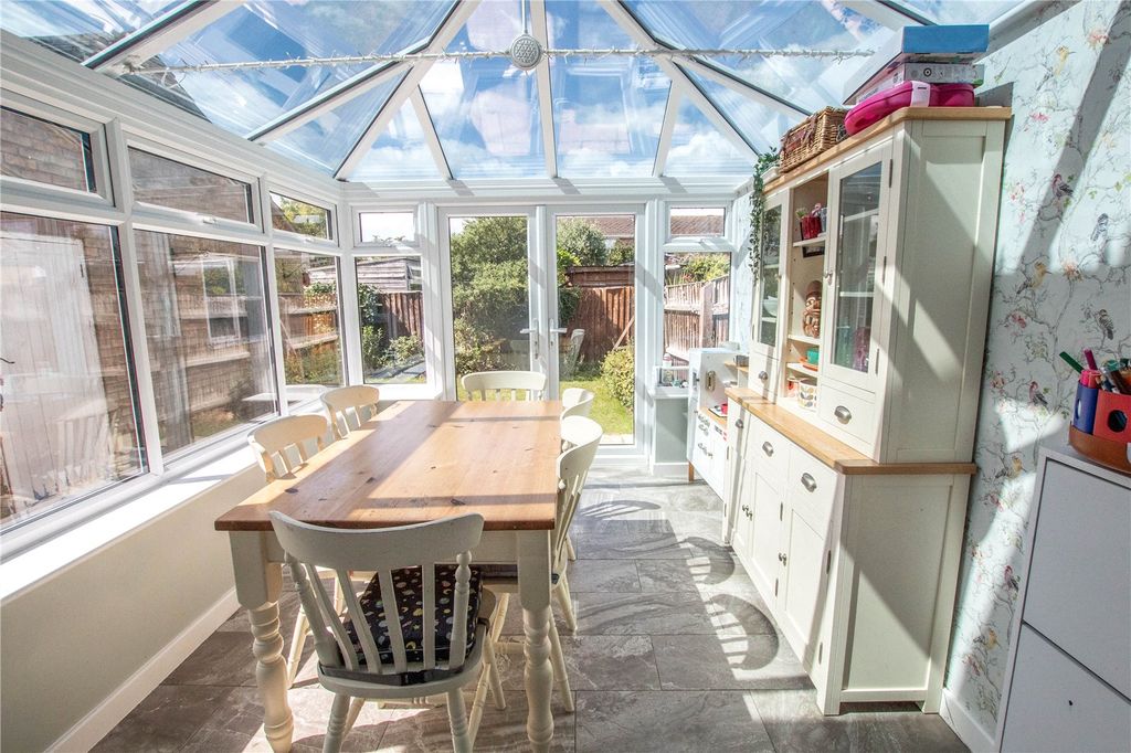 Property photo 2 of 15 Conservatory
