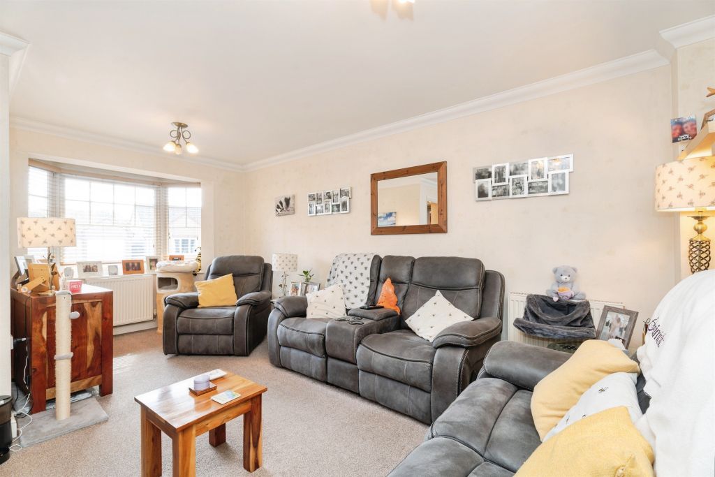 Property photo 3 of 35