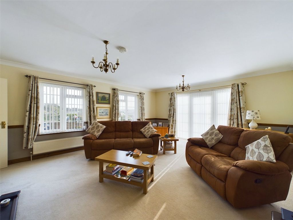 Property photo 3 of 20 Picture No. 34