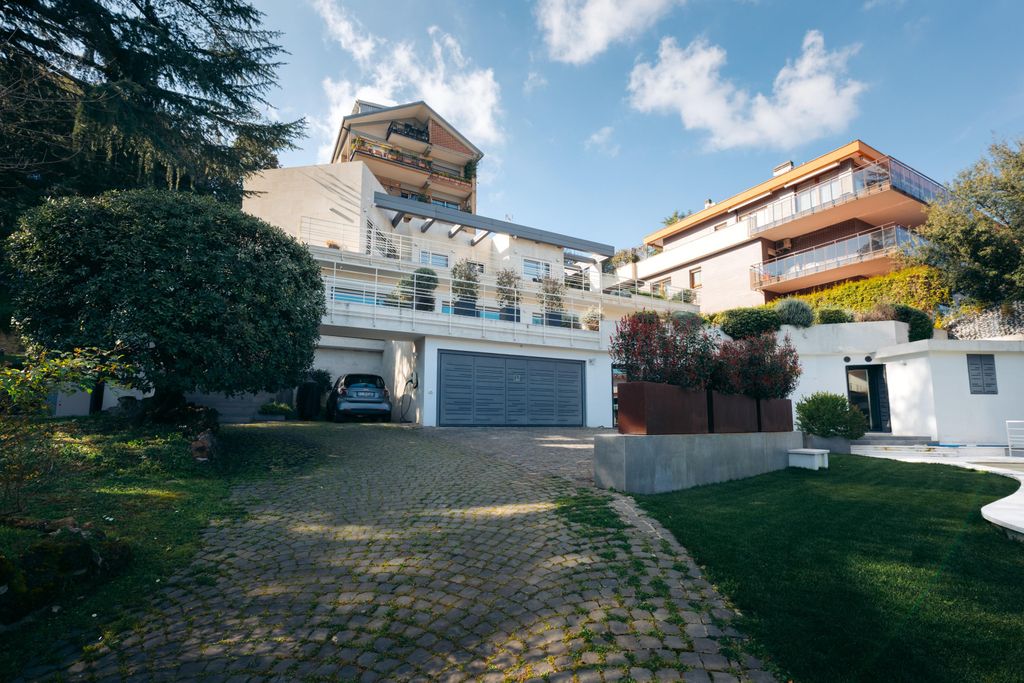 Property photo 3 of 37