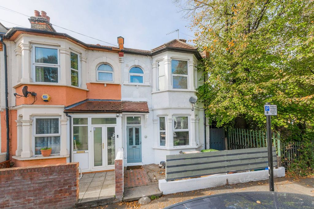 Property photo 2 of 14